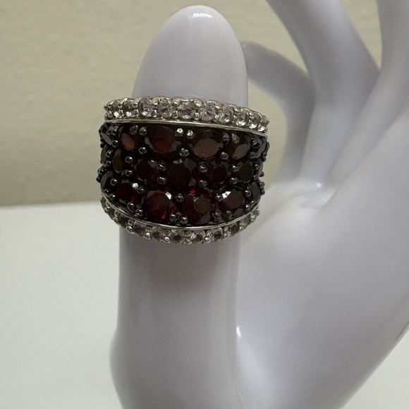 Elegant Red Garnet Silver Gemstone Ring